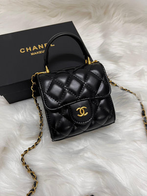 2024年新款Chanel VIP GIFT 香奈兒貴賓積分 兌換禮  MIni精緻款 金色釦荔枝皮 斜挎/手提 鏈條包 超有型款小包
