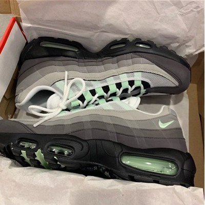 NIKE Air Max 95 薄荷綠情侶鞋Fresh Mint 漸層氣墊運動鞋CD7495-101