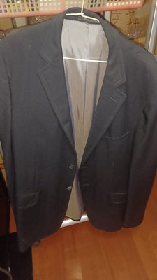 GUCCI 黑色羊毛雙釦西裝外套原價62,800元 尺寸 56R