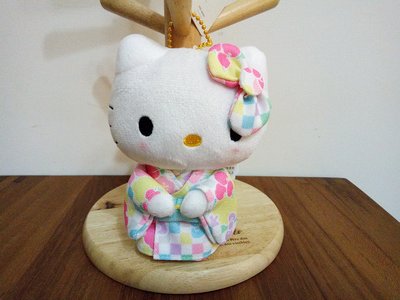 天使熊雜貨小舖~日本帶回hello  kitty 和服公仔 珠扣吊飾娃娃   ~全新現貨~