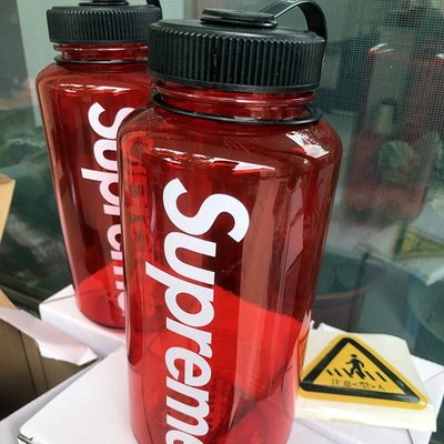【熱賣精選】 潮流Supreme14SS Sport Bottle運動水壺王源網紅同款中古配件