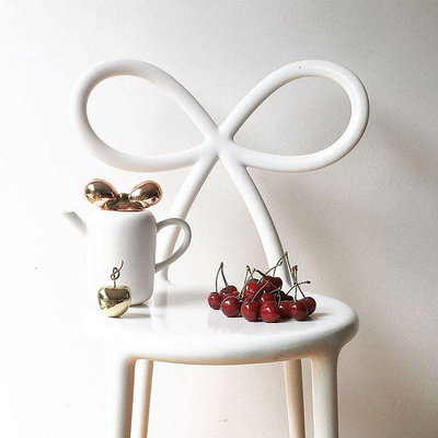 意大利Qeeboo Ribbon椅子兩把創意裝飾蝴蝶結餐椅北歐時尚椅-萬物起源