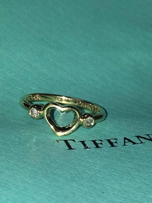 160❤️ 【凱莉呆】專櫃真品正品 Tiffany co.open heart 愛心18k金鑽戒 2顆天然鑽石 國際戒圍約9號內直徑約1.5cm漢神百貨購