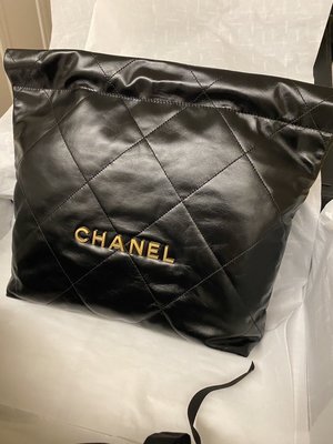 全新Chanel 22包 黑金小號