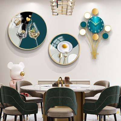 特賣-現代簡約餐廳裝飾畫酒杯組合飯廳墻面掛畫輕奢高檔掛鐘客廳圓形畫