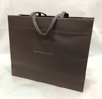 羅浮宮  近新品 國際專櫃真品 Bottega Veneta 原廠正品 bv手提紙袋 厚磅 m號