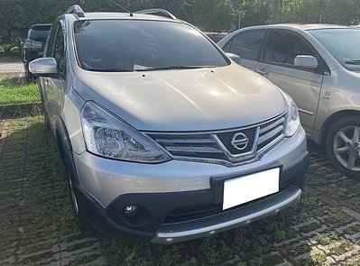 🚗高雄中古車🚗Nissan Livina 2014銀