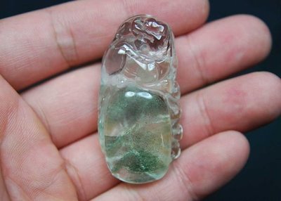 【石破天晶】no.091706《天然水晶。綠幽靈水晶墬》。金字塔。乾淨料。特價第一標