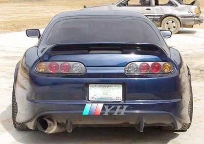 熱銷 汽車配件 適用于豐田速跑1993-1998年 SUPRA T款汽車改裝包圍后杠