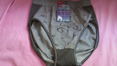 新竹炭內褲一件促銷價99元*觸感舒適,柔軟,透氣,吸汗