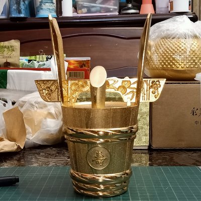 [彭友的家] 老日本 黃金角樽 酒桶 24KGP鍍金 日本金杯 和風置物 開運招財招福吉祥