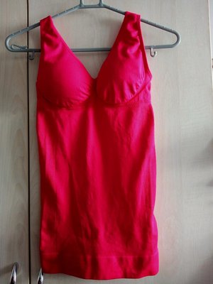 Belvia貝薇雅重點加壓纖體長版背心（ M ）透氣無痕超纖瘦塑身衣桃紅色