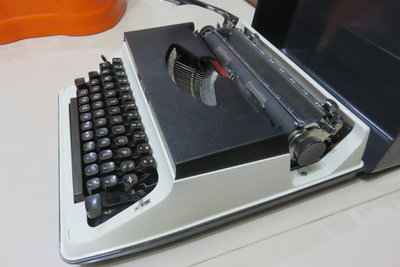 【讓藏】早期收藏,ALL,,,MADE IN JAPAN,日本製打字機,超新,應是全新未使用,,美品