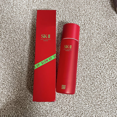 SK-II 青春露230ml 2022 節日限定版包裝 (紅色) 建議零售價 NT 6,500元