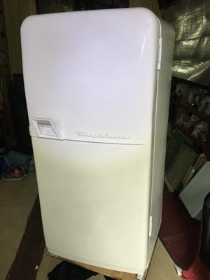 50年古董冰箱