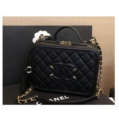 【二手正品】Chanel Vanity Case A93343 全黑色 荔枝皮 化妝盒 斜背包 中款21CM 有現貨