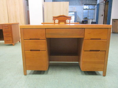光南家具-南洋檜木4.5尺書桌、電腦桌、辦公桌