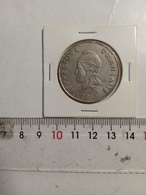 【二手】 南洋島國紀念大硬幣如圖所示。有輕微使用痕跡如圖所示，包老921 紀念幣 硬幣 錢幣【經典錢幣】