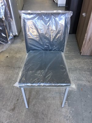 新品-伯爵餐椅-黑色 簡約餐椅 書椅 休閒椅 工作椅 洽談椅 20120053 [年強二手傢俱]
