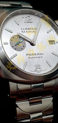 已交流若有需要可以為您代尋#史丹力名錶交流 PANERAI 沛納海 Luminor PAM977 銀色拉絲面盤 不鏽鋼鍊帶 PAM00977 三日鍊 42mm