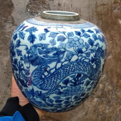 清代晚期青花龍穿牡丹紋陶瓷罐尺寸17×17