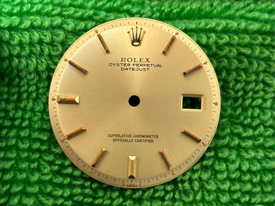 ROLEX 1601 原裝金面6-9大釘面盤 date just 半金錶款WG適用( T SWISS T 原裝老面 )