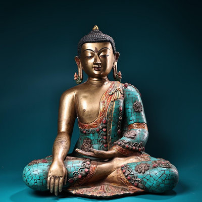 尼泊爾回 西藏工藝 純銅藏傳工藝鑲嵌寶石彩繪描金藏傳釋迦牟尼佛像一 工藝精湛 造像精美 重10公斤 高38厘米 寬31厘4706 古董 老貨 擺件