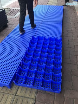 塑料地板墊10cm塑料地墊板可拼接塑料墊腳踏板冷庫腳踏板10公分高塑料板 塑膠板 卡板箱 托盤 腳墊 踏板 防潮板 貨架