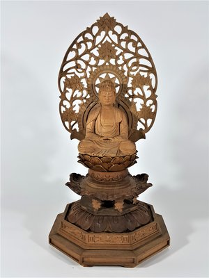 [銀九藝] 早期 日本回流 高~29.5公分 檀香木 精緻木雕 釋迦摩尼佛 (2)