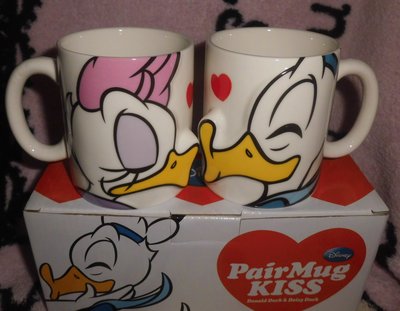 日版﹝Disney﹞限定※Donald Duck唐老鴨和黛西※【PAIR Mug閉眼睛立體浮雕】馬克杯組