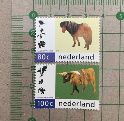 【郵卡庫】【動物】荷蘭1997年，家畜~馬、牛 2全，新票  SP4689