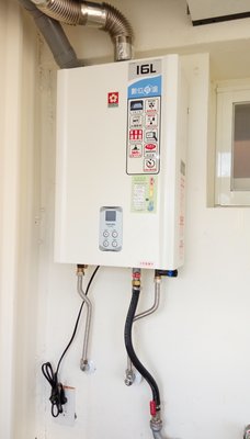 伴山別墅熱水器推薦~櫻花DH-1635C(FE式)數位恆溫強制排氣型16公升瓦斯熱水器(DH1635C含基本安裝)