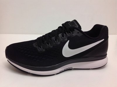 Nike 女款 Zoom 多功能運動鞋 運動鞋 反光設計 US6~8.5