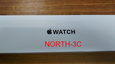 現貨～全新未拆＊Apple Watch SE2  40MM (GPS版)～午夜鋁/午夜運動錶帶，可自取！