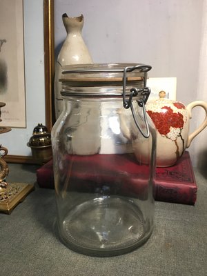 老玻璃罐