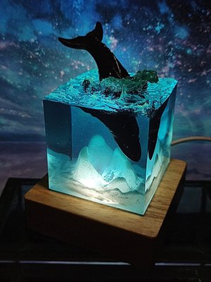 文創手工產品樹脂滴膠成品創意海洋鯨魚桌面禮物小夜燈USB擺件~獨特爆款 優惠價 ！家用 便攜 日系