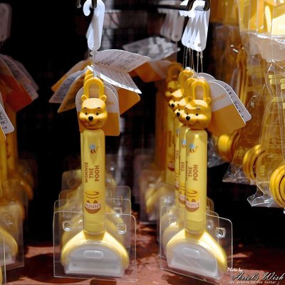 Ariel's Wish-日本東京迪士尼小熊維尼蜜蜂蜂蜜winnie立體大頭造型水果刀削皮刀附收納盒可吊掛式-現貨