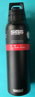 SIGG H&C One Light 不銹鋼保溫瓶 0.55L 純雪 瑞士百年 彈蓋輕量保溫瓶 550ml