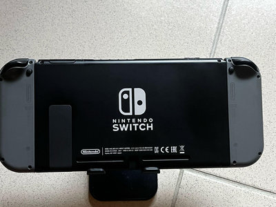 任天堂 Nintendo Switch 二手電力加強版遊戲主機9.5新 NS