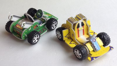 《**童趣** 》自組、3D立體、DIY紙模型迴力車~~跑跑卡丁車