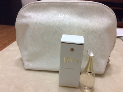 Dior香水j’adore香水5ml $350有效期限2020年+ 化妝包$299合計$649