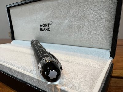 真品 萬寶龍Mont Blanc 奢華鋼珠筆 9.9成新 附筆套 原盒 紙袋 成交送萬寶龍名片夾 值快4000