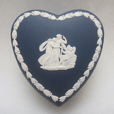 【二 三 事】英國製Wedgwood波特蘭碧玉浮雕心形珠寶盒/飾品盒