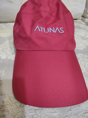 全新~中性款 知名品牌 歐都納 Goretex 防風防曬 紅色遮陽帽 棒球帽 男女適用