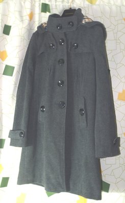 Miss Nadia ~ Burberry款/原價$4500 個性氣質灰色連帽羊毛造型長版外套(L)