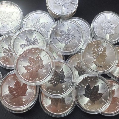 ❤️❤️2023加拿大楓葉銀幣女王加鑄年份版（報價為1枚價格）