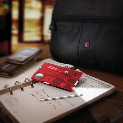 【angel 精品館 】瑞士維氏 Victorinox 透明13用名片型瑞士燈刀 / 透明紅 0.7300.T