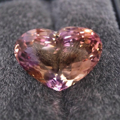 【艾爾莎寶石+】24.63ct 天然無燒紫黃晶 頂級淨度IF！紫黃色幻彩愛心！大份量寬心！Ametrine