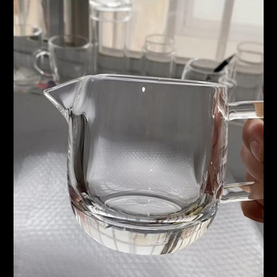廠家出貨天然水晶公道杯帶把手加厚大號日式分茶器手工打磨耐高溫功夫茶具