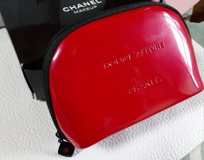Chanel 香奈兒 紅色漆皮化妝包 手拿包 美妝包  化妝品滿額贈